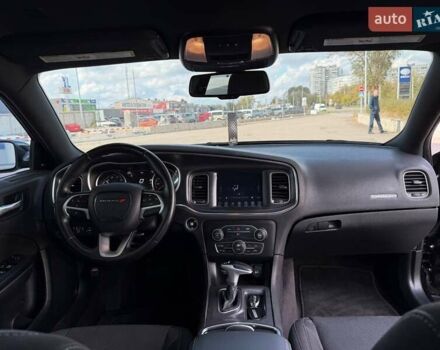 Черный Додж Чарджер, объемом двигателя 3.6 л и пробегом 140 тыс. км за 21500 $, фото 20 на Automoto.ua