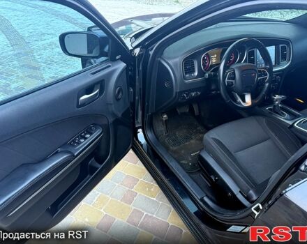 Чорний Додж Charger, об'ємом двигуна 3.6 л та пробігом 141 тис. км за 23300 $, фото 10 на Automoto.ua