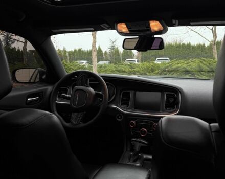 Черный Додж Чарджер, объемом двигателя 3.6 л и пробегом 128 тыс. км за 19000 $, фото 9 на Automoto.ua