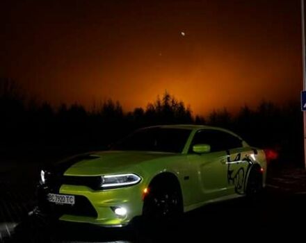 Черный Додж Чарджер, объемом двигателя 6.41 л и пробегом 80 тыс. км за 33000 $, фото 12 на Automoto.ua