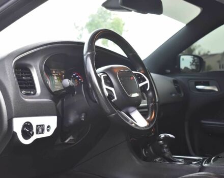 Додж Чарджер 2018 в Кривом Роге на Automoto.ua Черный Додж Чарджер, объемом двигателя 5.7 л и пробегом 47 тыс. км за 13300 $, фото 5 на Automoto.ua