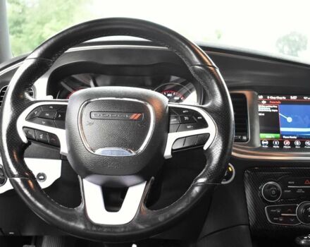 Додж Чарджер 2018 в Кривом Роге на Automoto.ua Черный Додж Чарджер, объемом двигателя 5.7 л и пробегом 47 тыс. км за 13300 $, фото 6 на Automoto.ua