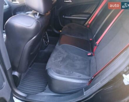 Черный Додж Чарджер, объемом двигателя 6.41 л и пробегом 80 тыс. км за 33000 $, фото 8 на Automoto.ua