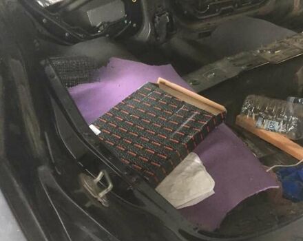 Чорний Додж Charger, об'ємом двигуна 5.7 л та пробігом 10 тис. км за 2999 $, фото 13 на Automoto.ua