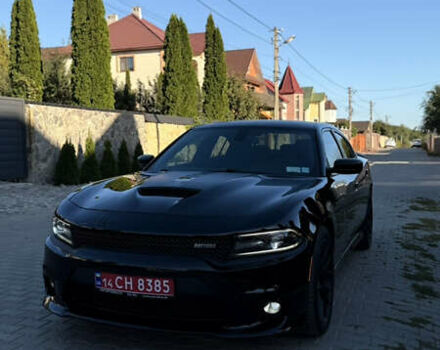 Черный Додж Чарджер, объемом двигателя 5.7 л и пробегом 60 тыс. км за 29999 $, фото 2 на Automoto.ua