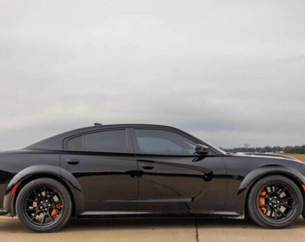 Чорний Додж Charger, об'ємом двигуна 0.62 л та пробігом 39 тис. км за 12300 $, фото 13 на Automoto.ua