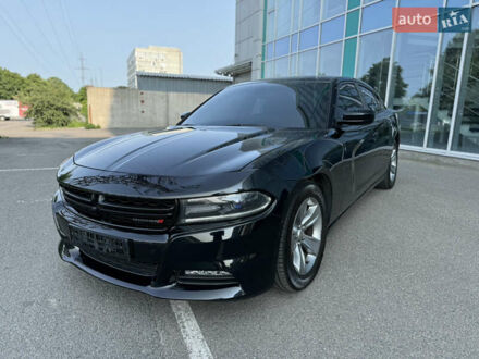 Додж Чарджер 2017 в Днепре (Днепропетровске) на Automoto.ua Черный Додж Чарджер, объемом двигателя 3.6 л и пробегом 136 тыс. км за 18900 $, фото 1 на Automoto.ua