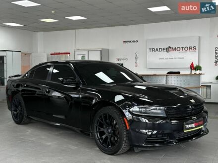 Чорний Додж Charger, об'ємом двигуна 3.6 л та пробігом 163 тис. км за 16990 $, фото 1 на Automoto.ua