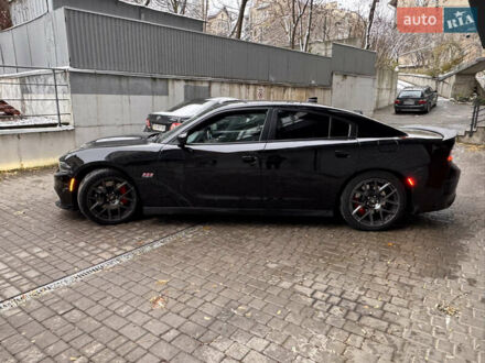 Додж Чарджер 2018 в Черновцах на Automoto.ua Черный Додж Чарджер, объемом двигателя 6.42 л и пробегом 66 тыс. км за 45000 $, фото 1 на Automoto.ua