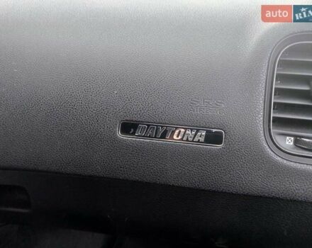 Фіолетовий Додж Charger, об'ємом двигуна 6.42 л та пробігом 71 тис. км за 27000 $, фото 15 на Automoto.ua