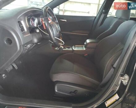 Фиолетовый Додж Чарджер, объемом двигателя 0 л и пробегом 119 тыс. км за 5900 $, фото 6 на Automoto.ua