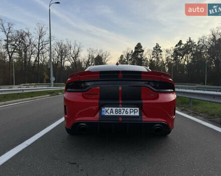 Червоний Додж Charger, об'ємом двигуна 6.4 л та пробігом 98 тис. км за 33000 $, фото 10 на Automoto.ua