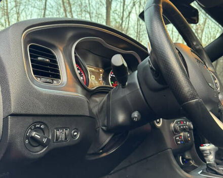 Червоний Додж Charger, об'ємом двигуна 6.4 л та пробігом 98 тис. км за 33000 $, фото 23 на Automoto.ua