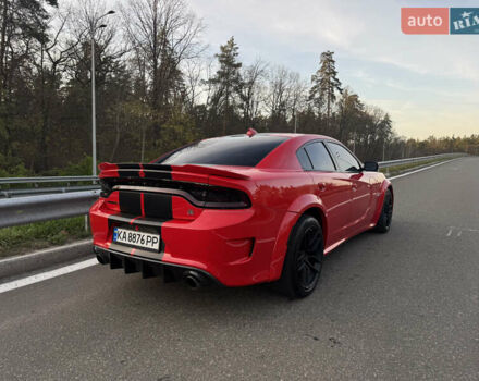 Червоний Додж Charger, об'ємом двигуна 6.4 л та пробігом 98 тис. км за 33000 $, фото 11 на Automoto.ua