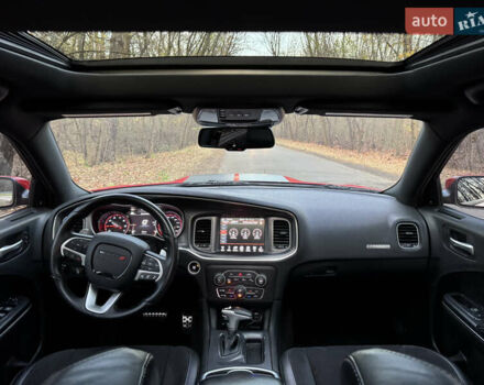 Червоний Додж Charger, об'ємом двигуна 6.4 л та пробігом 98 тис. км за 33000 $, фото 16 на Automoto.ua