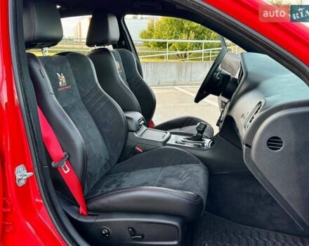 Червоний Додж Charger, об'ємом двигуна 6.4 л та пробігом 85 тис. км за 31500 $, фото 26 на Automoto.ua