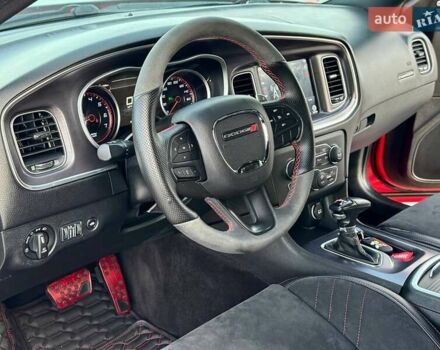 Червоний Додж Charger, об'ємом двигуна 6.4 л та пробігом 85 тис. км за 31500 $, фото 22 на Automoto.ua