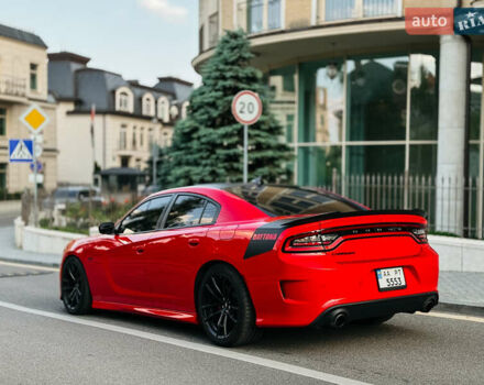 Красный Додж Чарджер, объемом двигателя 6.4 л и пробегом 76 тыс. км за 34900 $, фото 7 на Automoto.ua