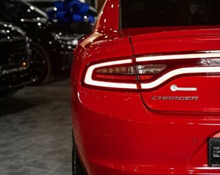 Червоний Додж Charger, об'ємом двигуна 5.65 л та пробігом 118 тис. км за 22900 $, фото 11 на Automoto.ua