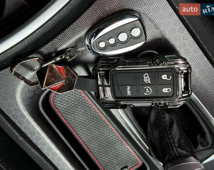 Додж Чарджер 2018 в Косове на Automoto.ua Красный Додж Чарджер, объемом двигателя 3.6 л и пробегом 145 тыс. км за 18500 $, фото 24 на Automoto.ua