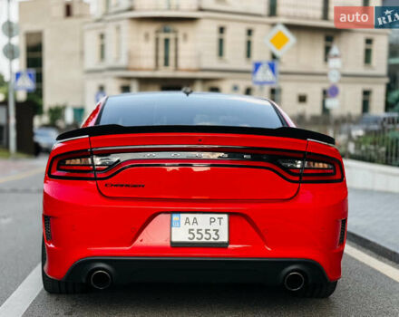 Красный Додж Чарджер, объемом двигателя 6.4 л и пробегом 76 тыс. км за 34900 $, фото 9 на Automoto.ua