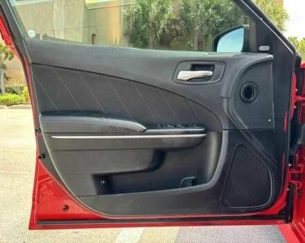 Червоний Додж Charger, об'ємом двигуна 3.6 л та пробігом 74 тис. км за 7000 $, фото 9 на Automoto.ua