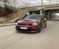 Красный Додж Чарджер, объемом двигателя 6.41 л и пробегом 22 тыс. км за 44999 $, фото 2 на Automoto.ua