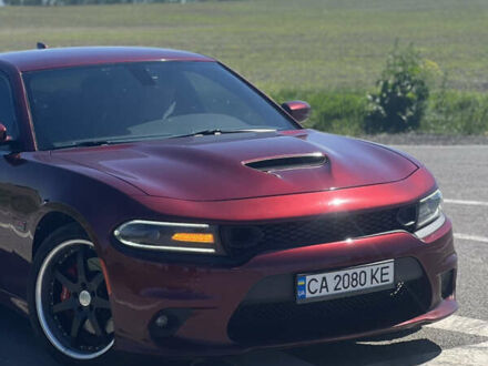 Додж Чарджер 2017 в Черкассах на Automoto.ua Красный Додж Чарджер, объемом двигателя 6.41 л и пробегом 100 тыс. км за 33000 $, фото 1 на Automoto.ua