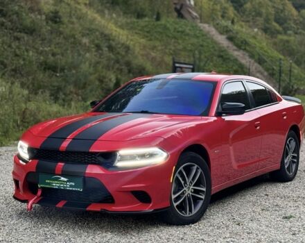 Красный Додж Чарджер, объемом двигателя 3.6 л и пробегом 144 тыс. км за 18500 $, фото 1 на Automoto.ua