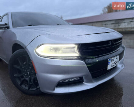 Серый Додж Чарджер, объемом двигателя 3.6 л и пробегом 198 тыс. км за 13800 $, фото 43 на Automoto.ua
