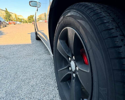 Серый Додж Чарджер, объемом двигателя 3.6 л и пробегом 156 тыс. км за 10000 $, фото 13 на Automoto.ua