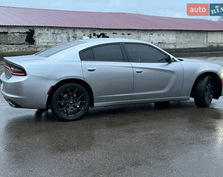 Серый Додж Чарджер, объемом двигателя 3.6 л и пробегом 198 тыс. км за 13800 $, фото 46 на Automoto.ua
