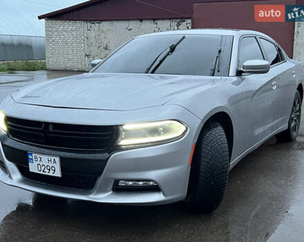 Серый Додж Чарджер, объемом двигателя 3.6 л и пробегом 198 тыс. км за 13800 $, фото 53 на Automoto.ua