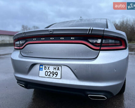 Серый Додж Чарджер, объемом двигателя 3.6 л и пробегом 198 тыс. км за 13800 $, фото 34 на Automoto.ua
