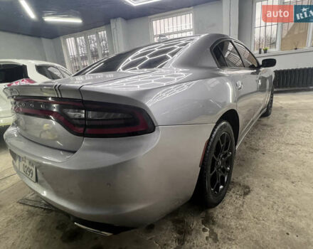 Серый Додж Чарджер, объемом двигателя 3.6 л и пробегом 198 тыс. км за 13800 $, фото 6 на Automoto.ua