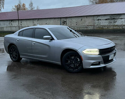 Серый Додж Чарджер, объемом двигателя 3.6 л и пробегом 198 тыс. км за 13800 $, фото 57 на Automoto.ua