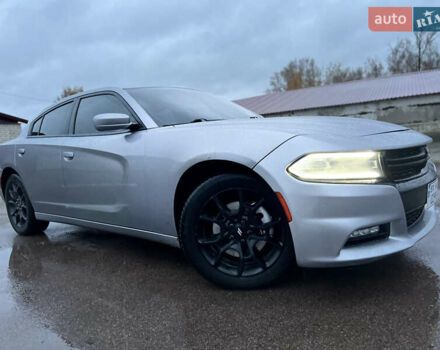Серый Додж Чарджер, объемом двигателя 3.6 л и пробегом 198 тыс. км за 13800 $, фото 44 на Automoto.ua