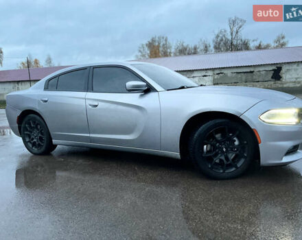 Серый Додж Чарджер, объемом двигателя 3.6 л и пробегом 198 тыс. км за 13800 $, фото 31 на Automoto.ua