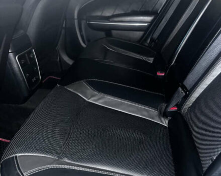 Серый Додж Чарджер, объемом двигателя 3.6 л и пробегом 198 тыс. км за 13800 $, фото 65 на Automoto.ua