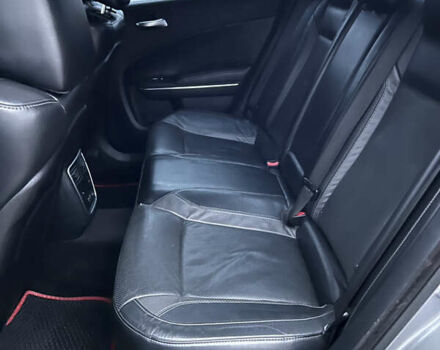 Серый Додж Чарджер, объемом двигателя 3.6 л и пробегом 198 тыс. км за 13800 $, фото 58 на Automoto.ua