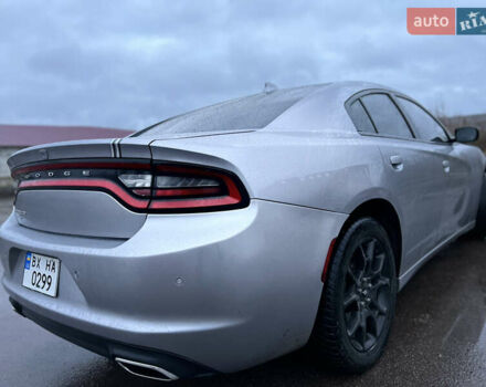 Серый Додж Чарджер, объемом двигателя 3.6 л и пробегом 198 тыс. км за 13800 $, фото 38 на Automoto.ua