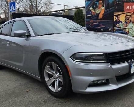 Серый Додж Чарджер, объемом двигателя 3.6 л и пробегом 192 тыс. км за 13000 $, фото 7 на Automoto.ua