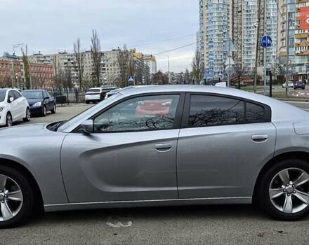 Серый Додж Чарджер, объемом двигателя 3.6 л и пробегом 192 тыс. км за 13000 $, фото 1 на Automoto.ua