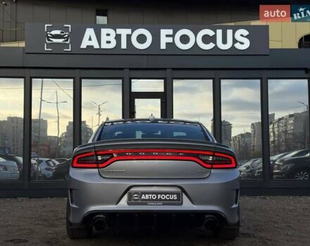 Сірий Додж Charger, об'ємом двигуна 5.65 л та пробігом 200 тис. км за 29990 $, фото 6 на Automoto.ua