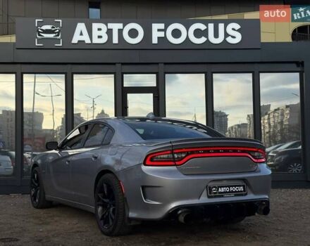 Сірий Додж Charger, об'ємом двигуна 5.65 л та пробігом 200 тис. км за 29990 $, фото 4 на Automoto.ua
