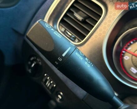 Сірий Додж Charger, об'ємом двигуна 5.65 л та пробігом 200 тис. км за 29990 $, фото 26 на Automoto.ua