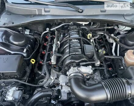 Серый Додж Чарджер, объемом двигателя 5.7 л и пробегом 145 тыс. км за 16500 $, фото 19 на Automoto.ua