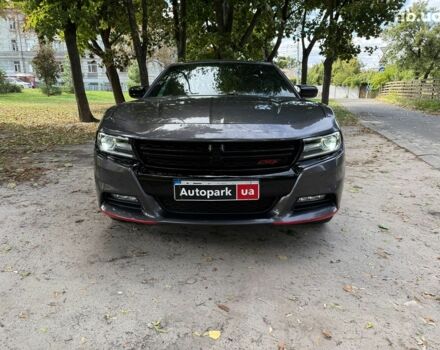 Серый Додж Чарджер, объемом двигателя 3.6 л и пробегом 51 тыс. км за 19990 $, фото 1 на Automoto.ua