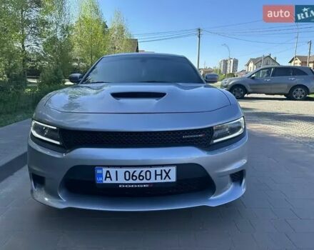 Серый Додж Чарджер, объемом двигателя 3.6 л и пробегом 94 тыс. км за 21000 $, фото 1 на Automoto.ua
