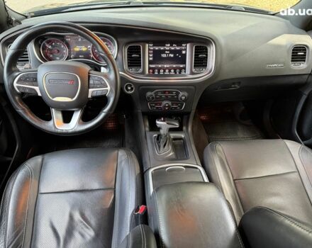 Серый Додж Чарджер, объемом двигателя 3.6 л и пробегом 51 тыс. км за 19990 $, фото 21 на Automoto.ua